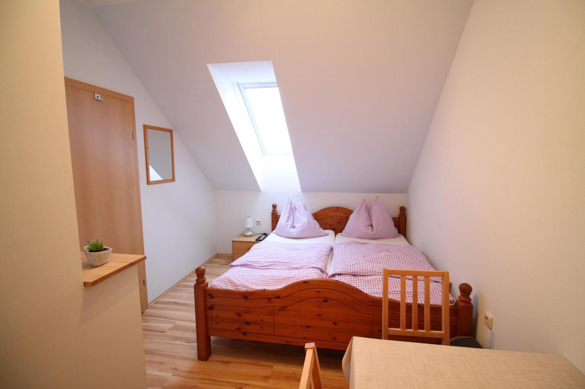 Privatzimmer Fam. Führer Ottenschlag Exterior foto